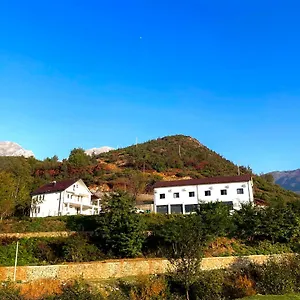 Maison d'hôtes E Vjeter, Tropoje